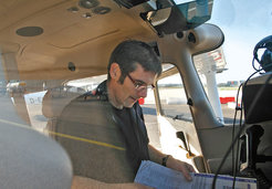 With his Cessna “Spirit of MaxCine,” Martin Wikelski can track bats such as noctules over long distances.